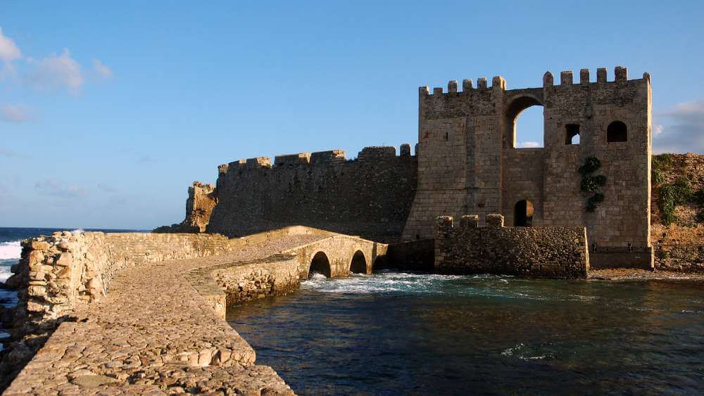 castle for sale in athens